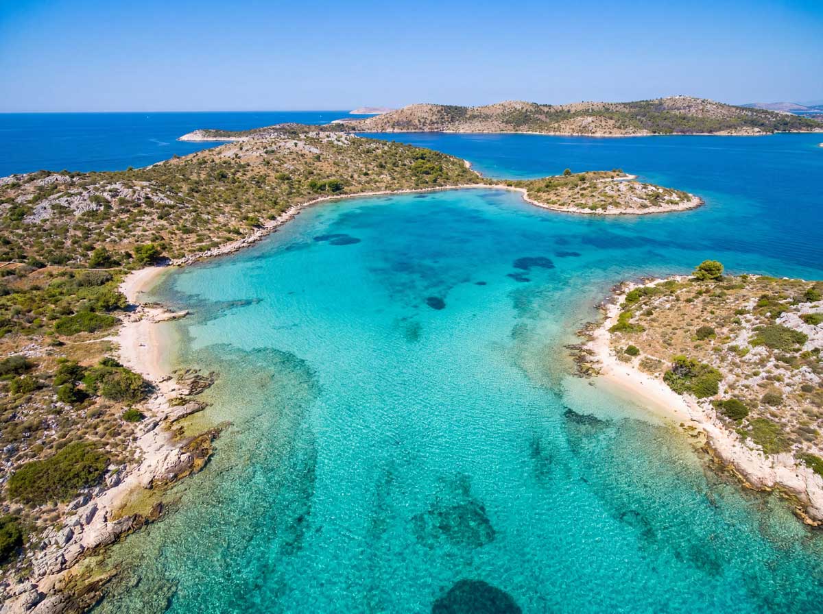 Clear water snorkeling Kornati National Park, private boat charter Šibenik